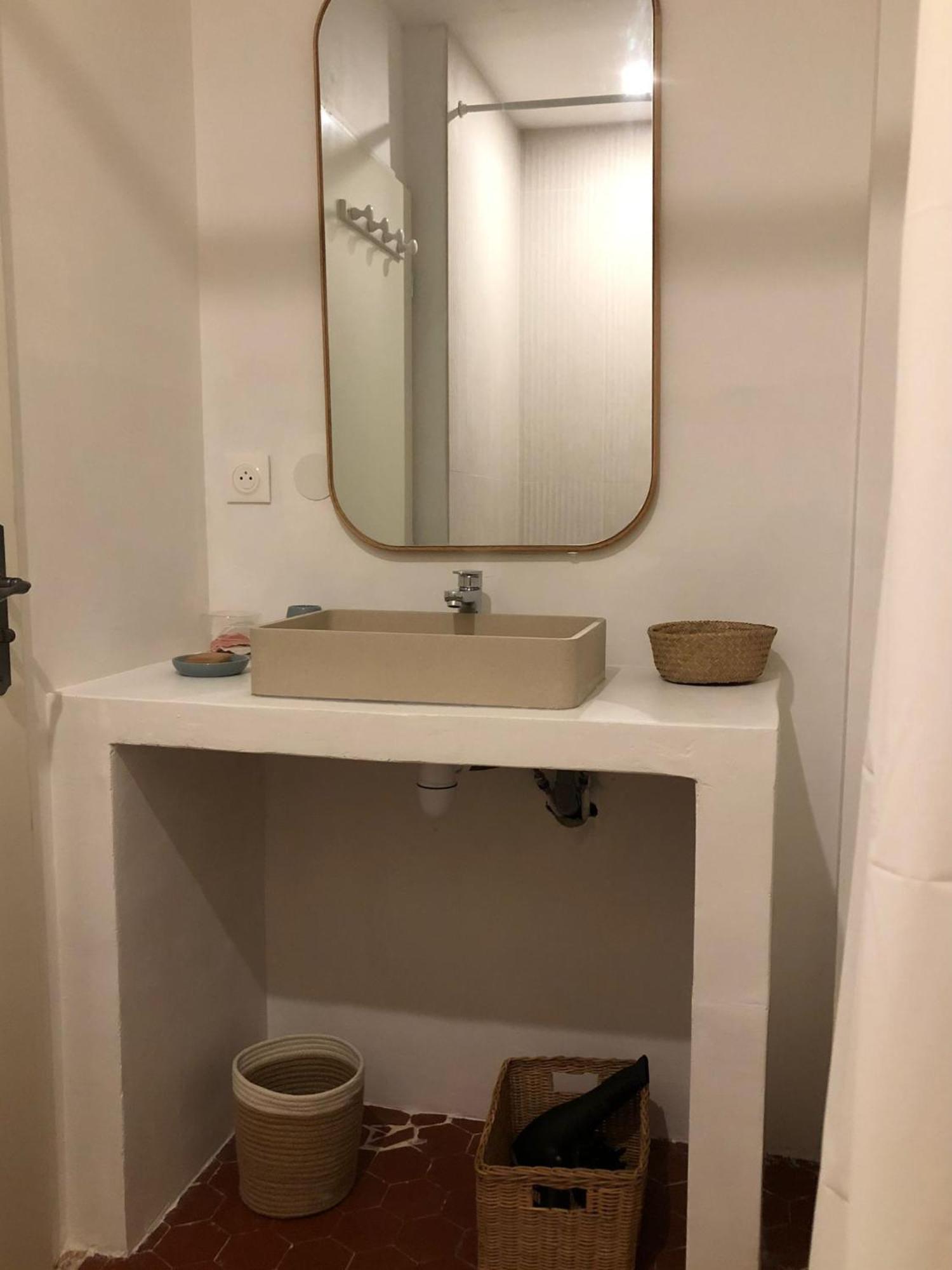 Superbe Appartement Familial En Coeur De Ville - Parking - Petit Dej Sur Demande La Ciotat Exterior foto